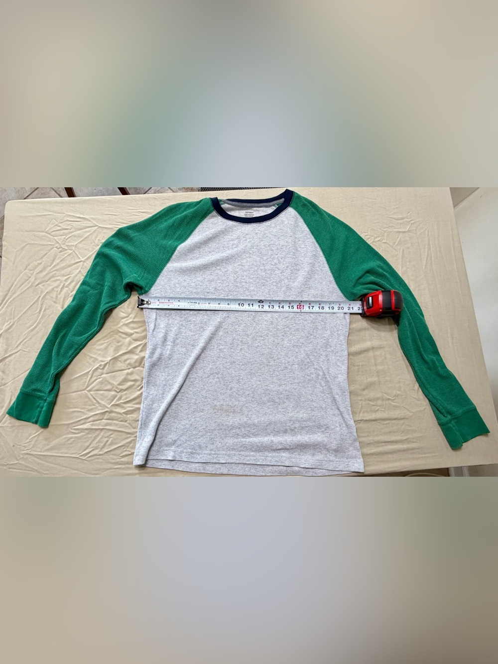 Old Navy Boys Colorblock Raglan Waffle Knit Long Sleeve Crew Neck T-Shirt L